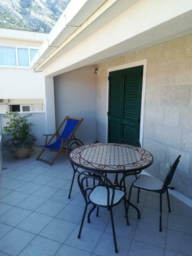 Baska Voda - Apartmani Vesna Buitenkant foto