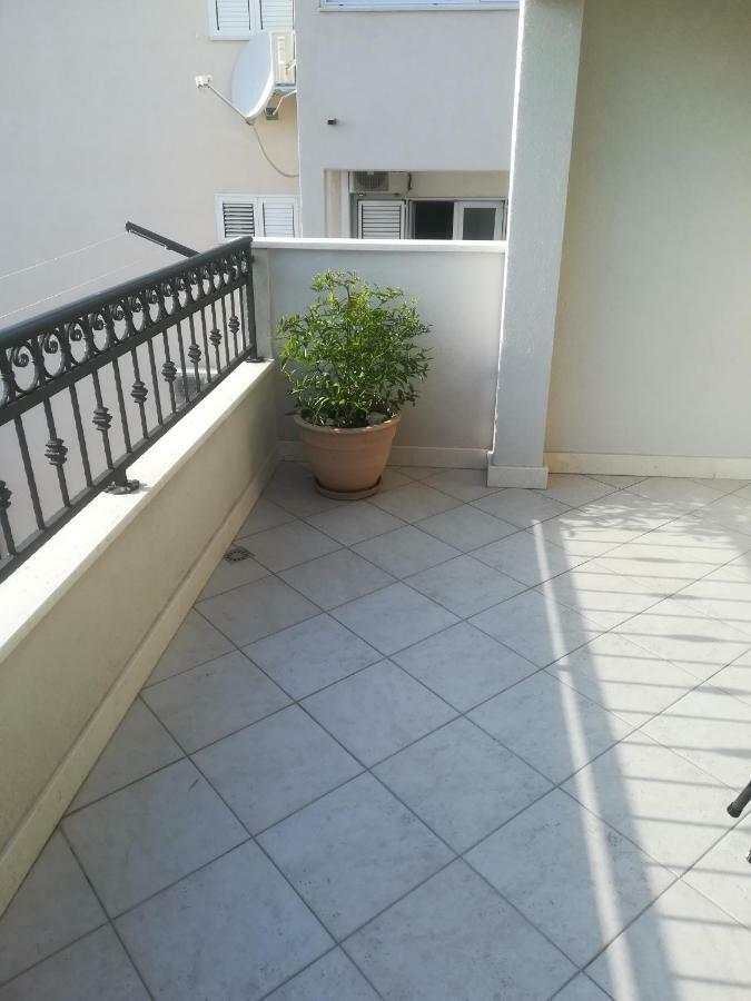 Baska Voda - Apartmani Vesna Buitenkant foto